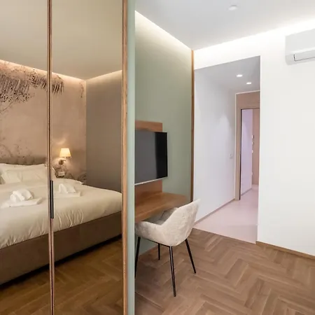 Realkasa Galileo Flat Apartment *