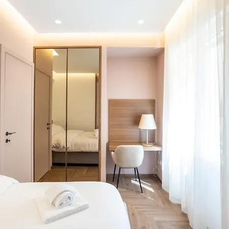 Realkasa Galileo Flat Apartment