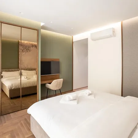 Realkasa Galileo Flat Apartment