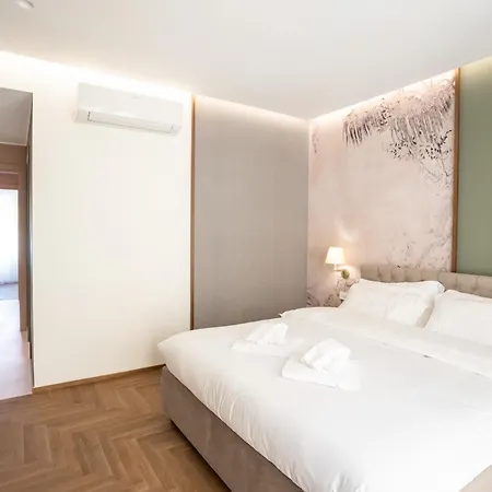 Realkasa Galileo Flat Apartment *